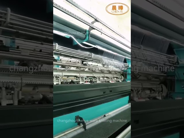 Máquina para fabricar redes de protección UV con ancho de trabajo personalizable y alta velocidad (200-450 rpm)